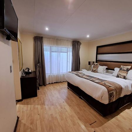 Ecotel Premier Lodge & Conference Centre Benoni Eksteriør billede
